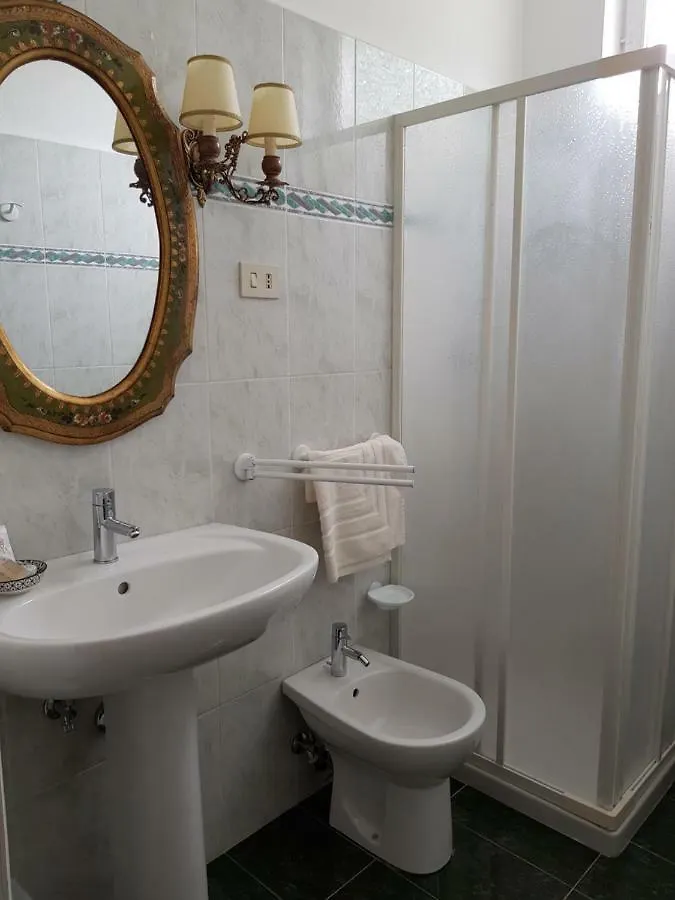 Locanda Elena Equi Terme Guest house